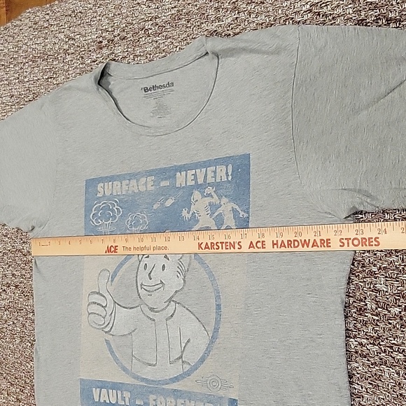 2016 Fall Out Video T-shirt - Picture 4 of 6